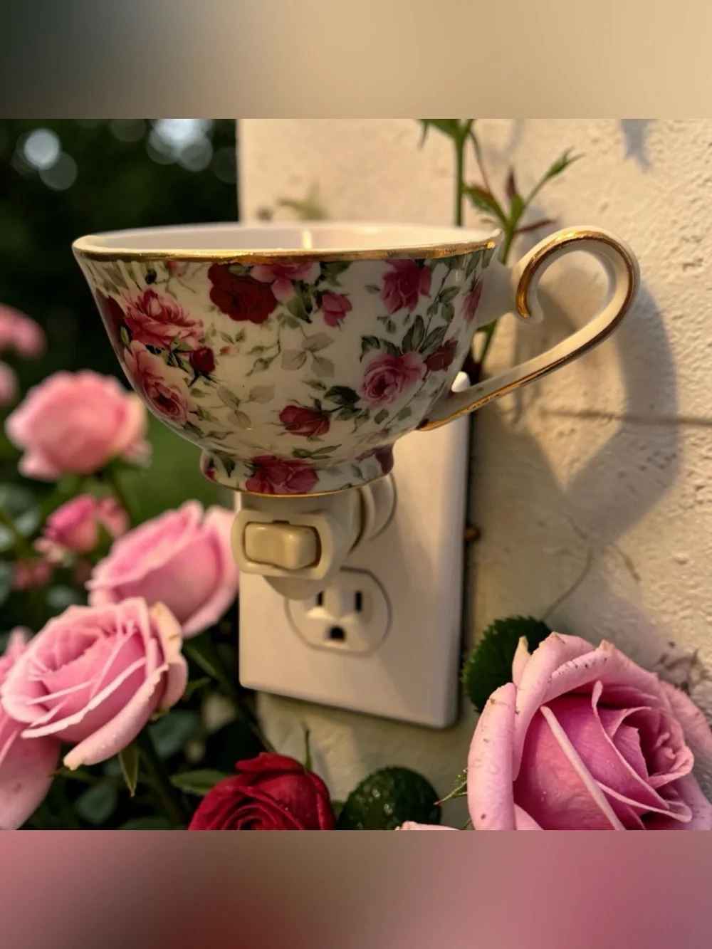 Victorian Rose Chintz Porcelain Teacup Night Light Pink Red Green Floral 4”x 5”